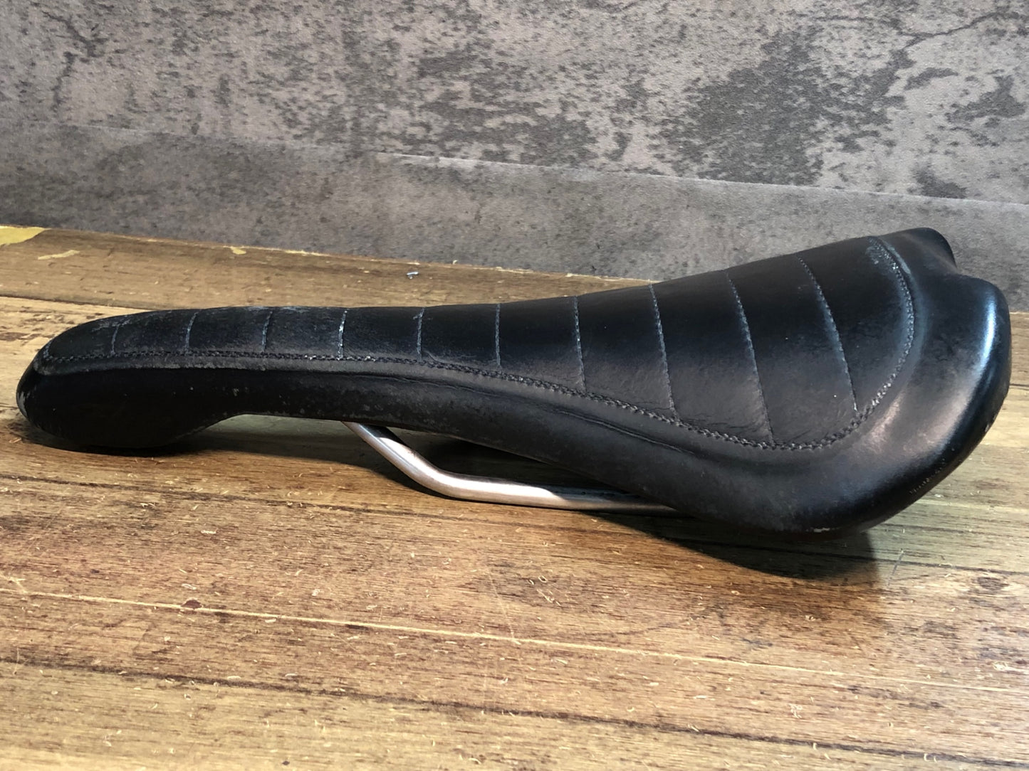 IX503 セライタリア SELLE ITALIA フライト FLITE MILANO サドル TI316レール 実測138mm