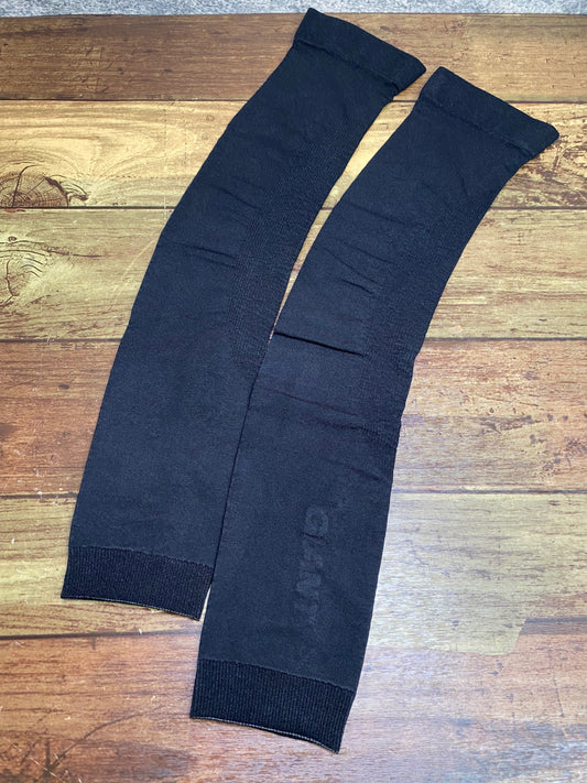 IV880 ジャイアント GIANT SEAMLESS ARM COOLER アームカバー 黒 S/M