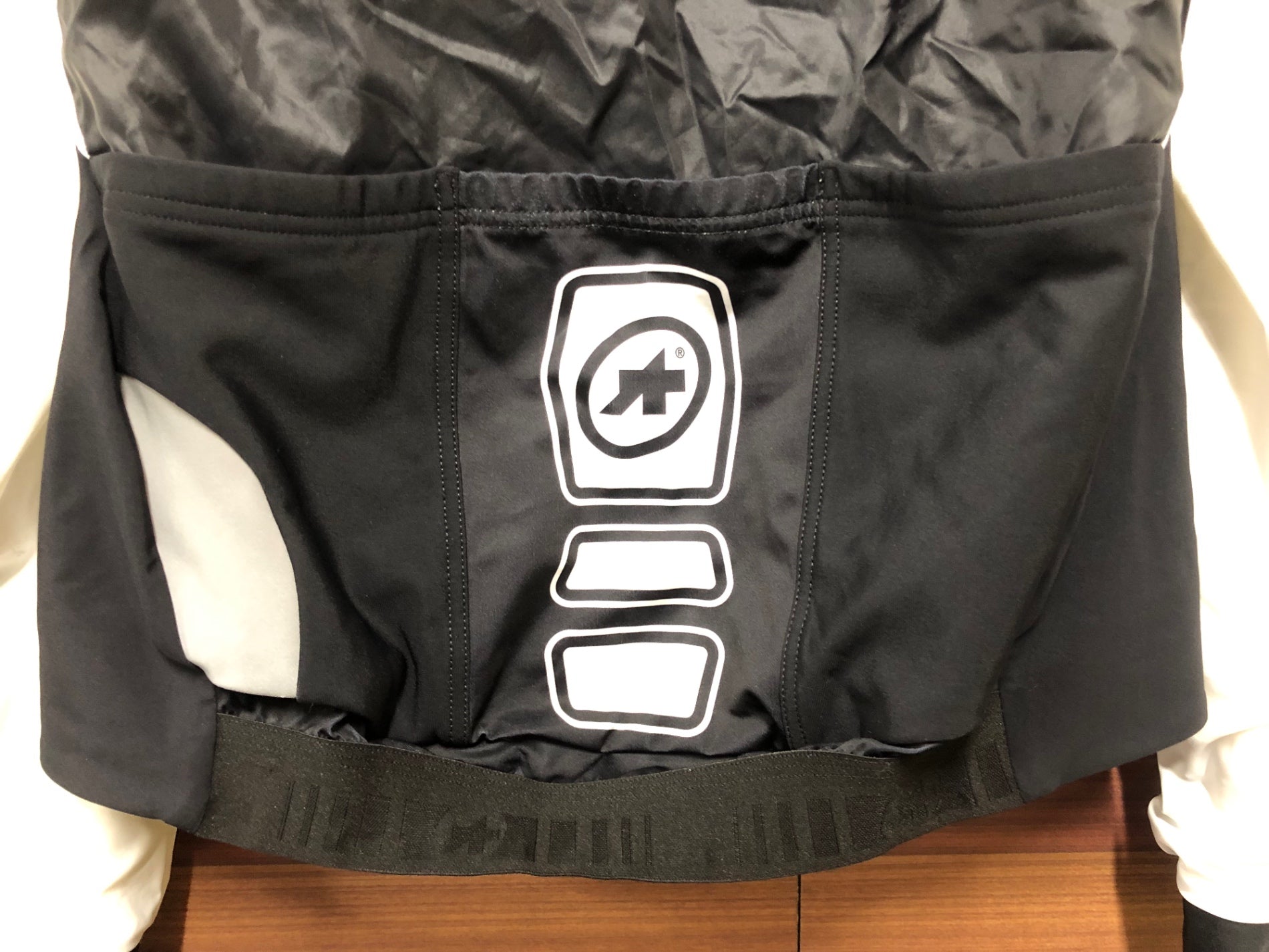 HU499 アソス assos iJ.SHAQ.6 UNO 長袖 サイクルジャケット 黒 S 裏起毛