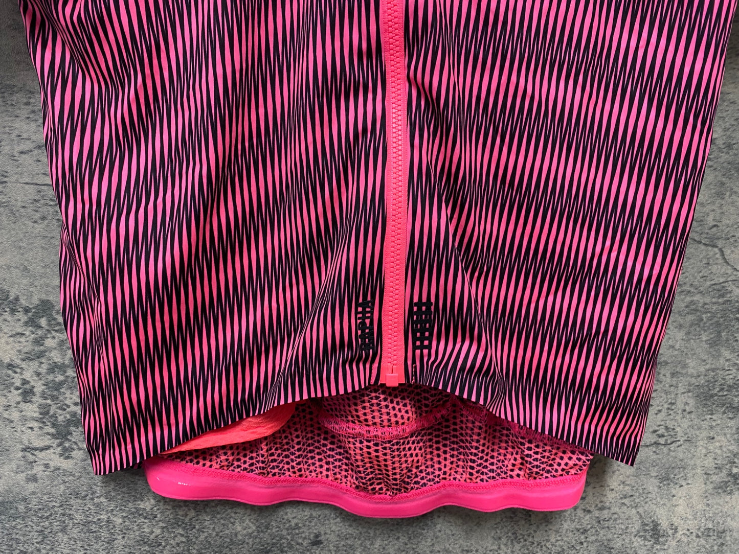 JD383 ラファ Rapha PRO TEAM FLY WEIGHT JERSEY 半袖 サイクルジャージ 黒 ピンク L