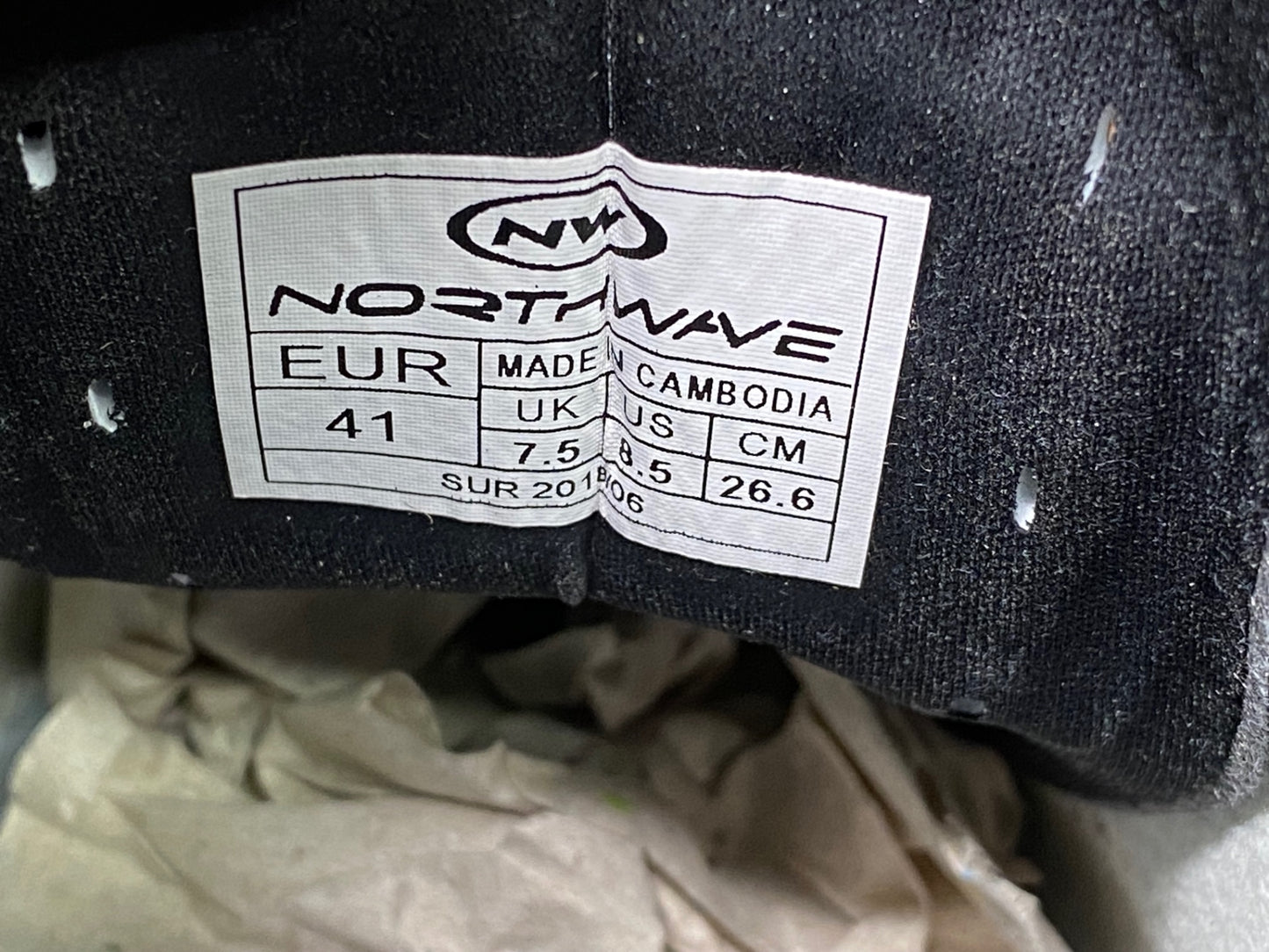 IY893 ノースウェーブ NORTHWAVE STORM ビンディングシューズ SPD-SL 黒黄 EU41