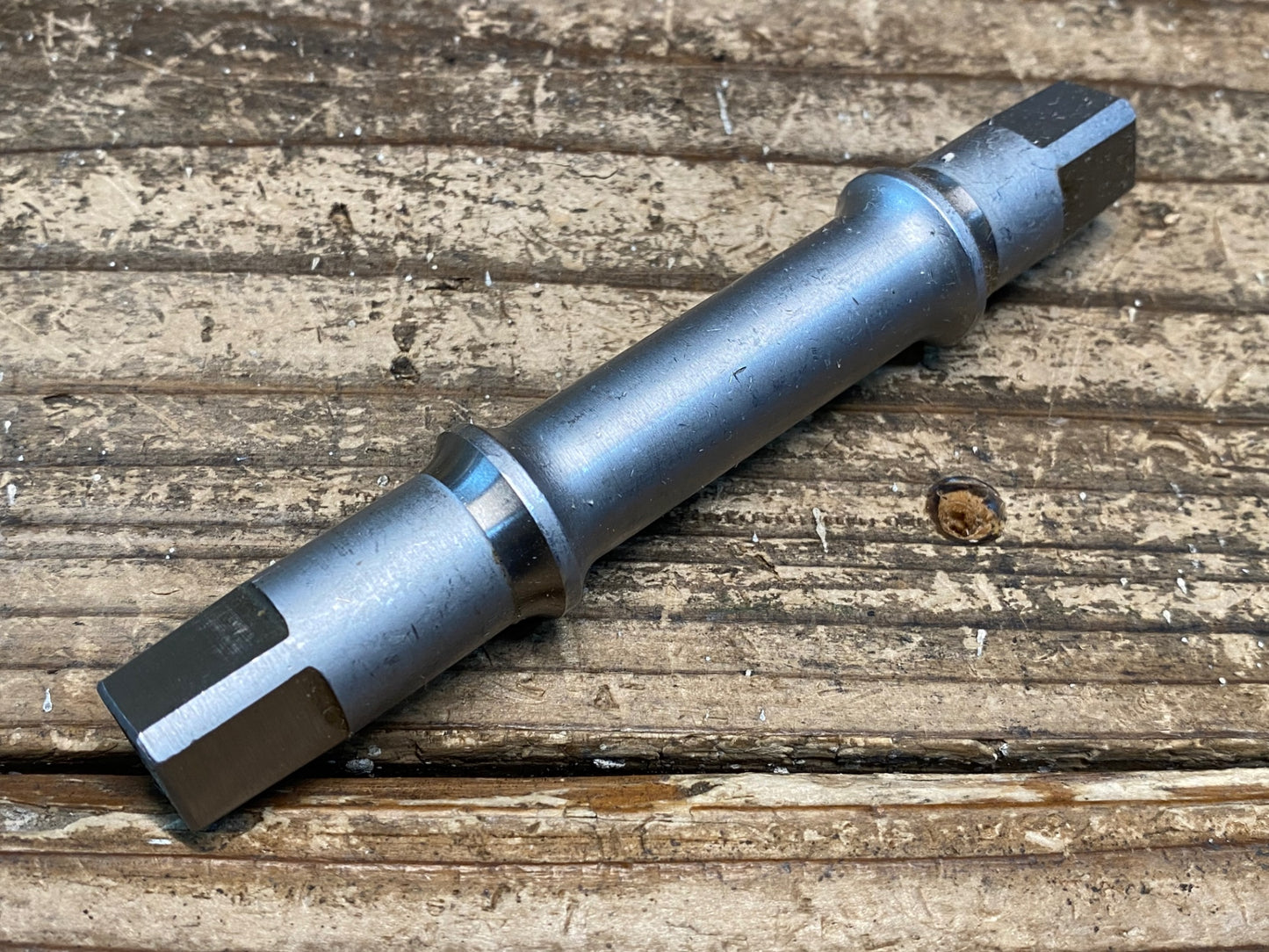 IO813 カンパニョーロ CAMPAGNOLO RECORD ボトムブラケット ITA 124mm