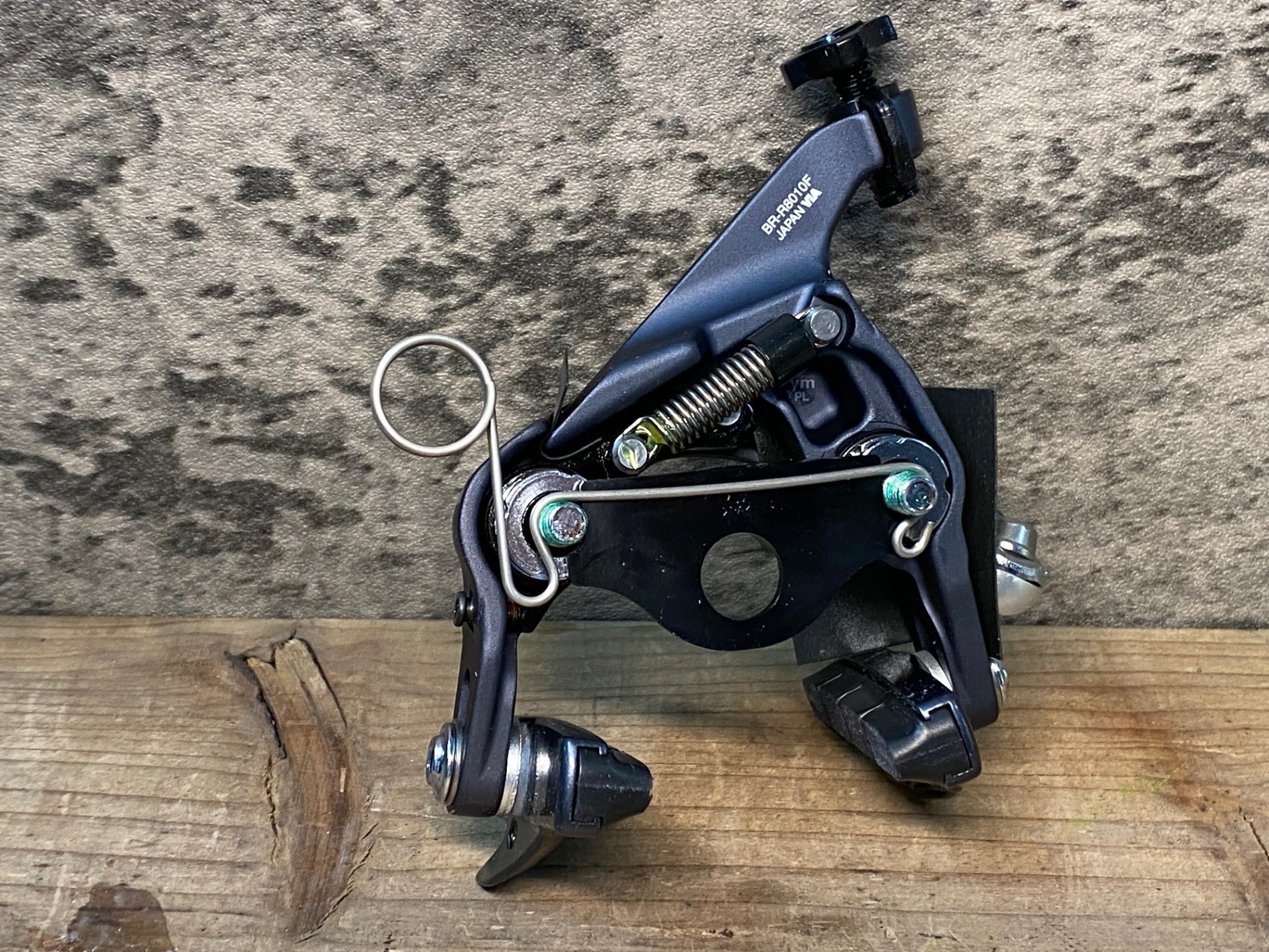 SHIMANO ( シマノ ) ダイレクトマウントブレーキ本体 BR-R8010