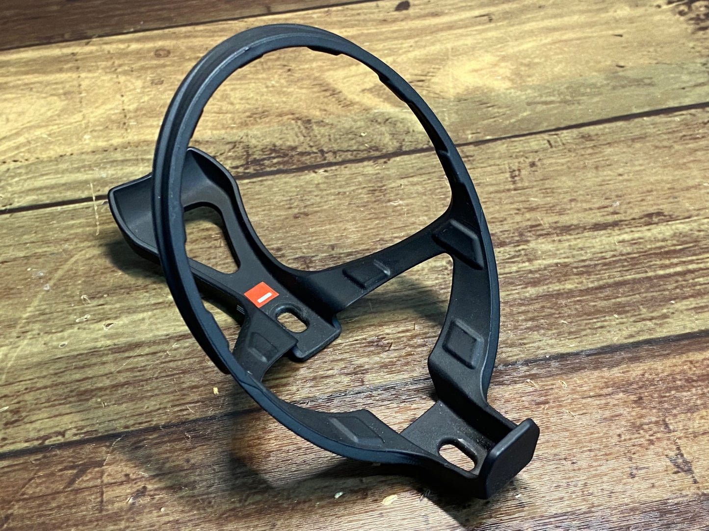 JA673 エリート ELITE LEGGERO CARBON ボトルケージ