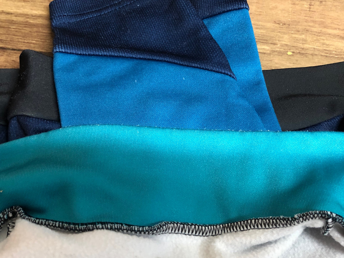 IN255 サンティーニ SMS SANTINI 長袖 サイクルジャージ 裏起毛 青 Mサイズ タグ付き ※毛玉あり