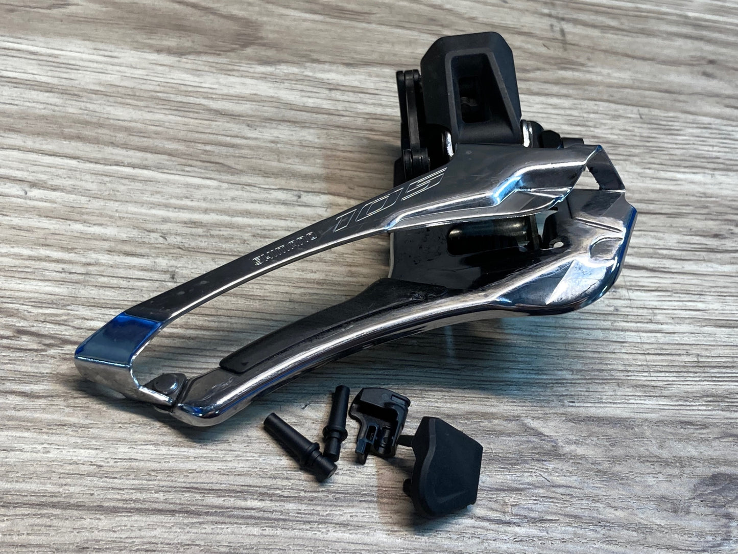 IX321 シマノ SHIMANO 105 FD-R7100 フロントディレイラー 直付