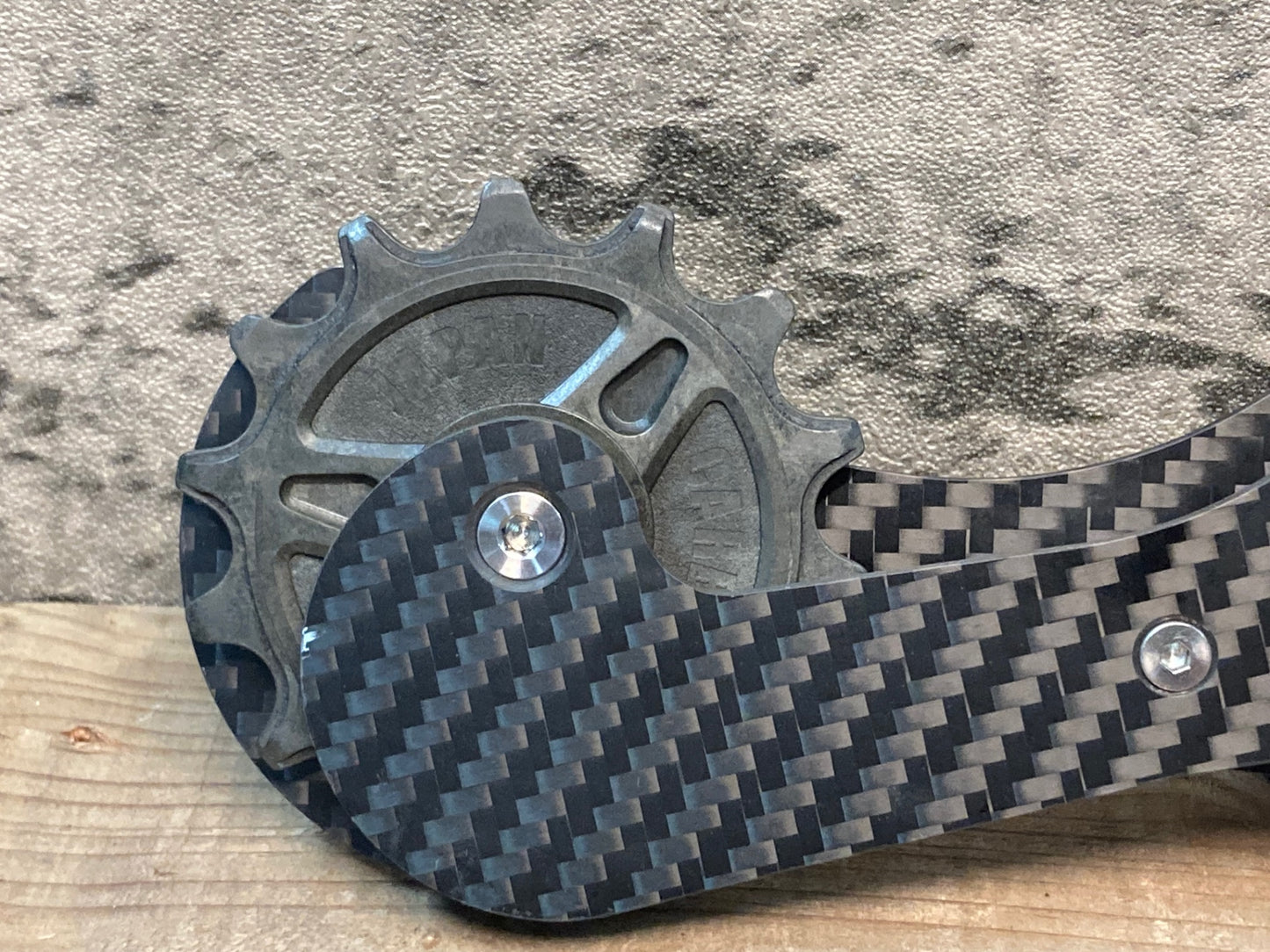 IK080 カーボンドライジャパン CARBON DRY JAPAN CDJ SV ビッグプーリー R9250/R8150用