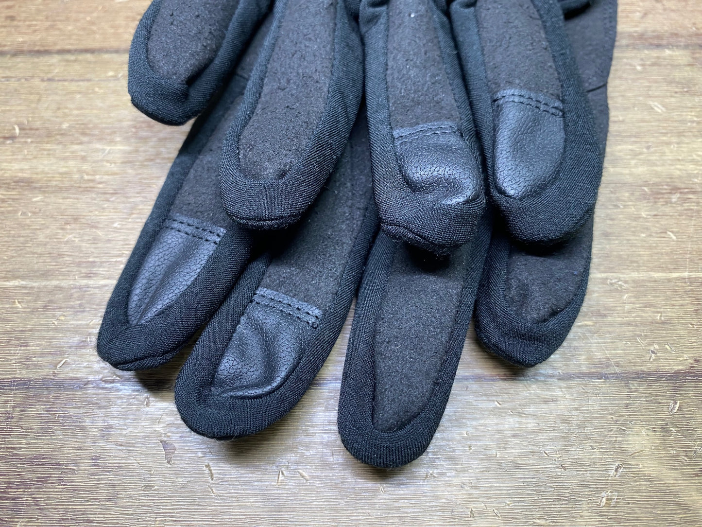 IZ046 ルコックスポルティフ le coq sportif 長指 グローブ 黒 S