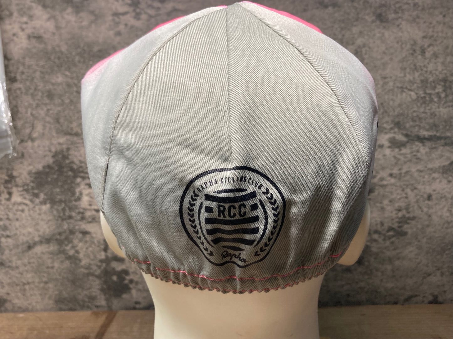 IY522 ラファ Rapha RCC MEMBERSHIP CAP サイクルキャップ グレー ピンク フリーサイズ