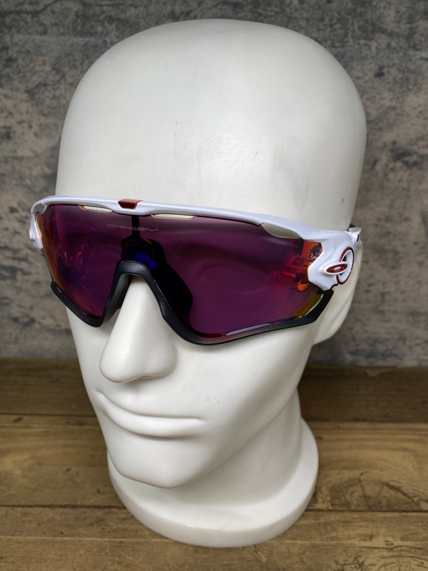 JB341 オークリー OAKLEY JAWBREAKER サングラス アイウェア 白 黒 PRIZMレンズ PHOTOCHROMICレンズ付属 ※レンズ一部剥がれ