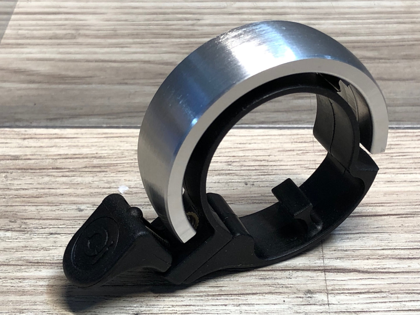 IP148 ノグ Knog Oi ベル シルバー Φ31.8