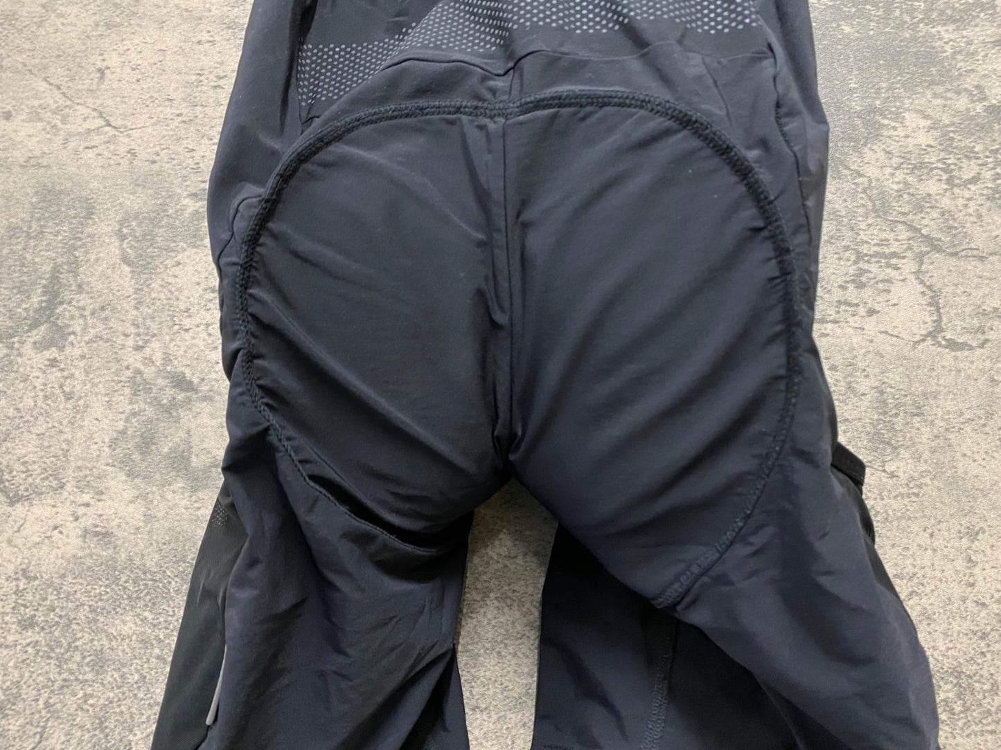 IV323 ラファ Rapha CARGO BIB SHORTS カーゴ ビブショーツ 黒 S