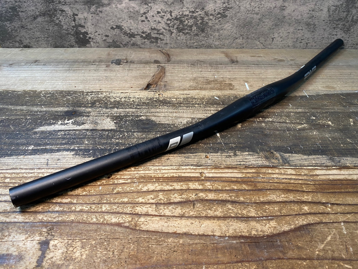 HU409 エンヴィ ENVE M5 5mm ライザーバー φ31.8 720mm