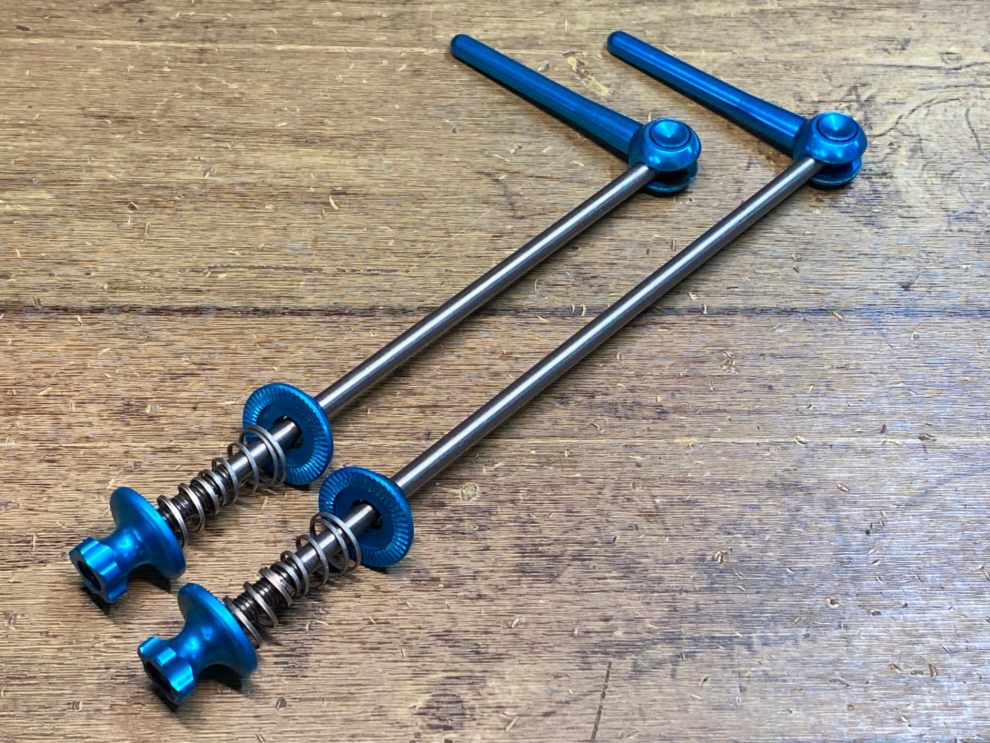 IZ034 モートップ MORTOP チタン クイックリリース 青 前後セット