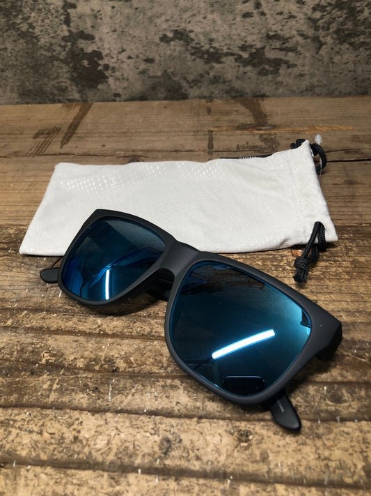 IW474 スミス SMITH Lowdown 2 サングラス アイウェア 黒 ChromaPop