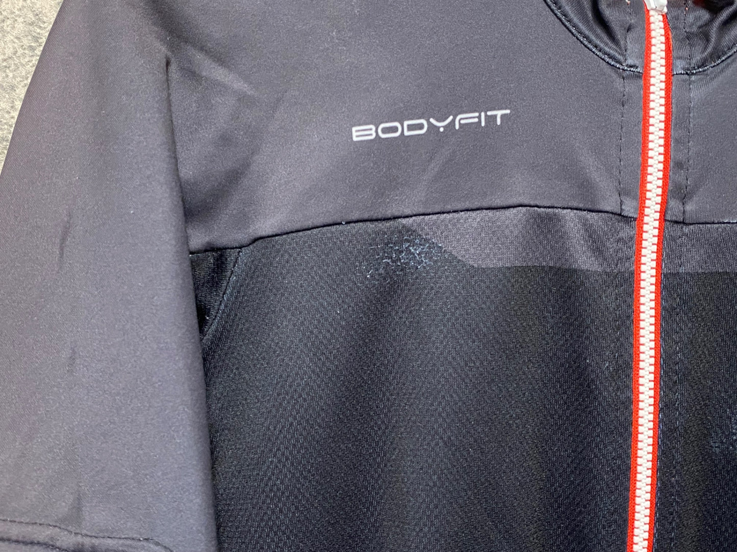 IZ553 スポーツフル sportful 半袖サイクルジャージ 黒 M