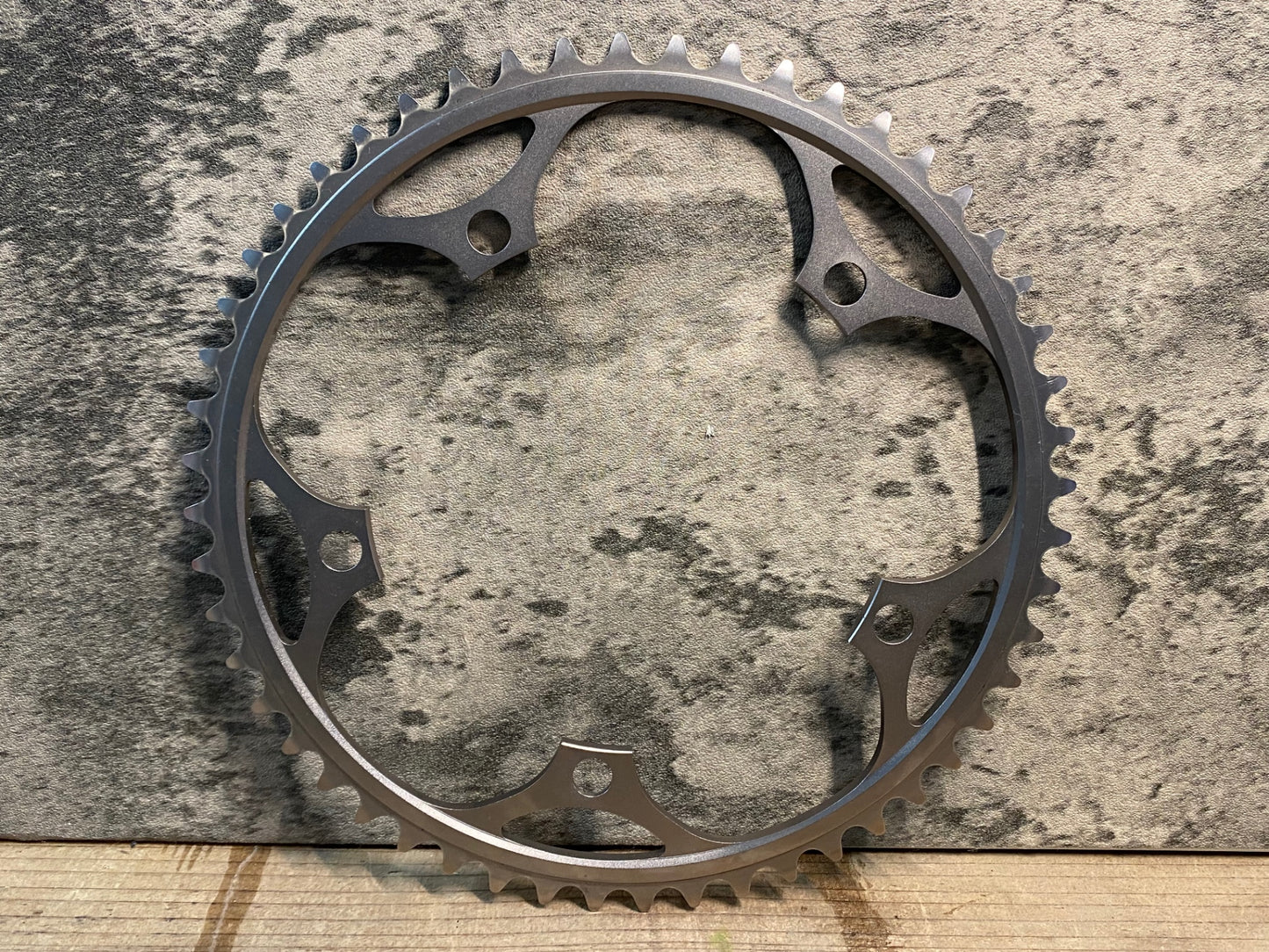 IP852 シマノ SHIMANO デュラエース DURA-ACE NJS チェーンリング 52T PCD144 トラック