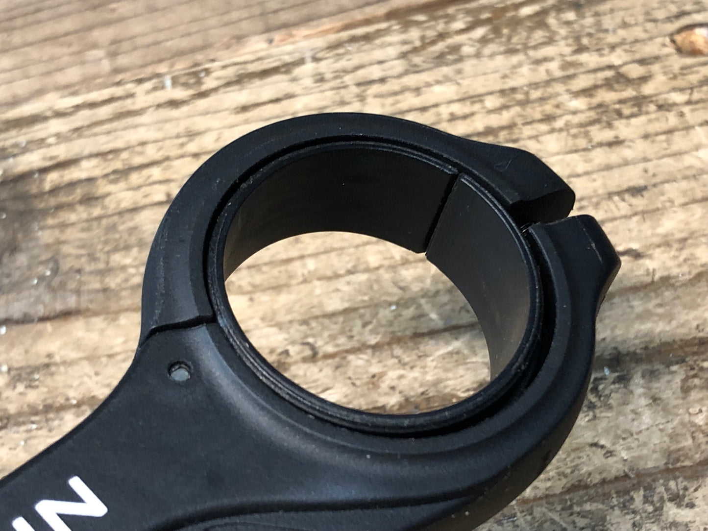 IN653 ガーミン Garmin アウトフロントマウント Φ31.8