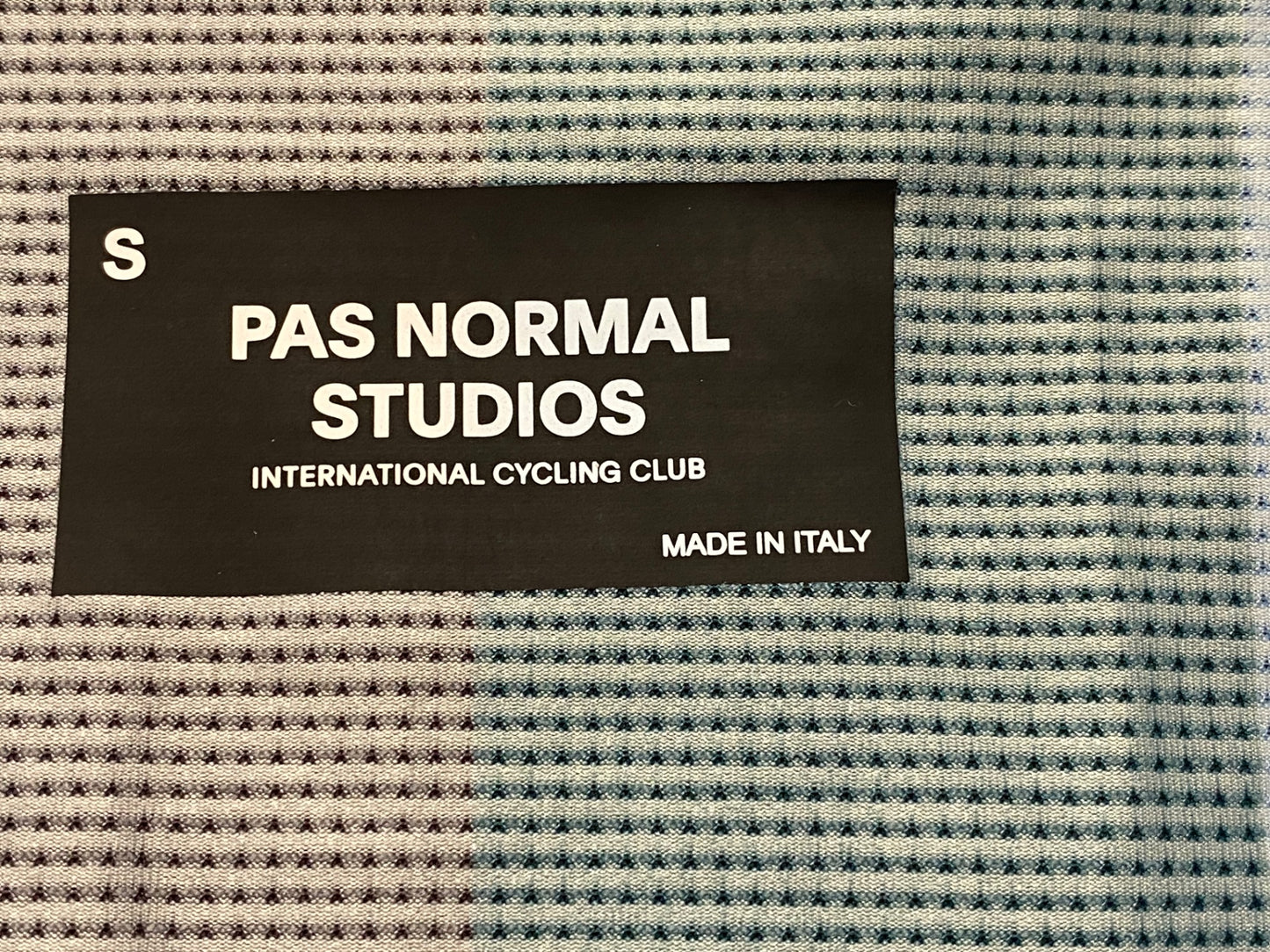IV051 パスノーマルスタジオ PAS NORMAL STUDIOS T.K.O. Essential Jersey 半袖サイクルジャージ 水色 S