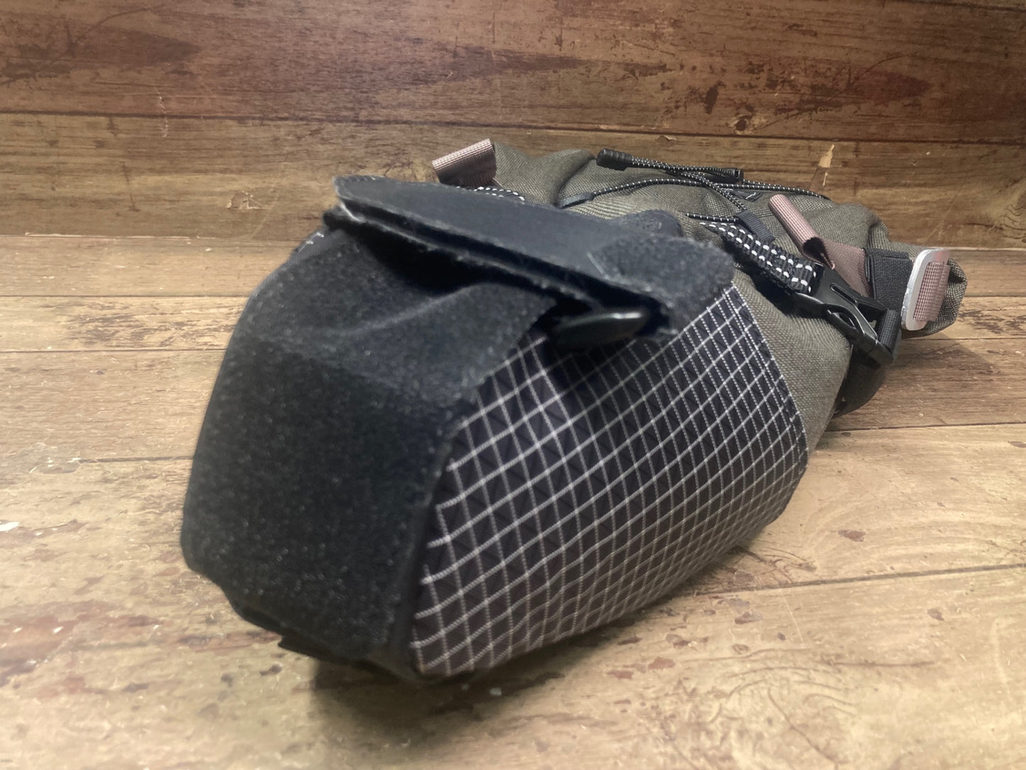 IF755 ロウロウマウンテンワークス RawLow Mountain Works バイクンハイクバッグ Bike’n Hike Bag サドルバッグ グレー