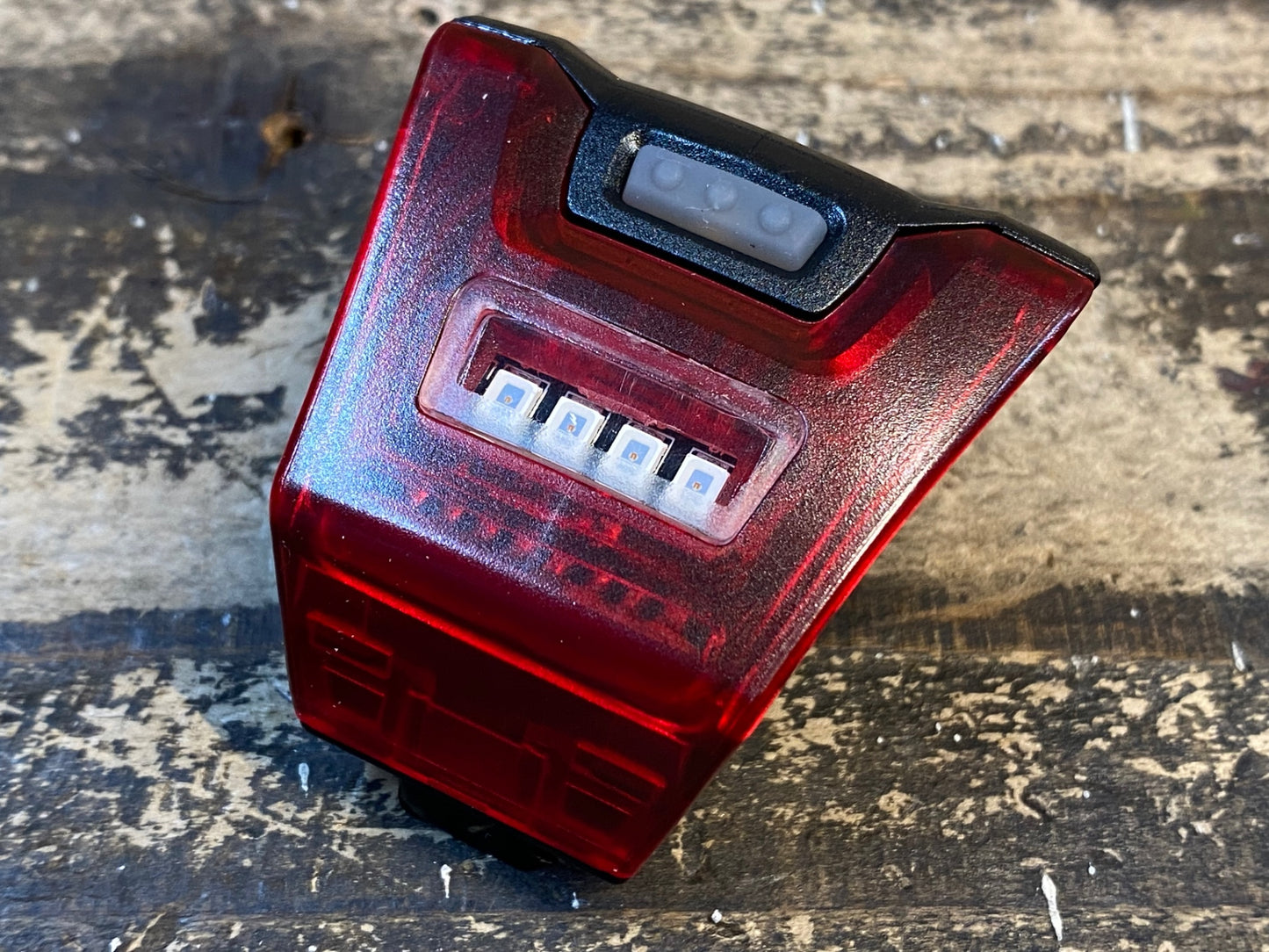 IV821 ジャイアント GIANT Numen+ Uniclip TL テールライト