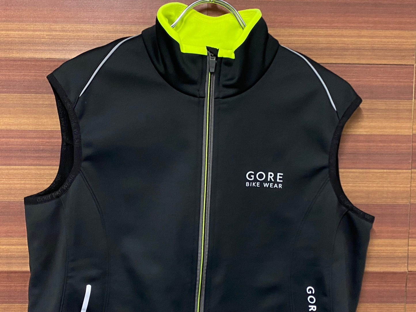 IT348 ゴア バイクウェア GORE BIKE WEAR サイクルベスト ジレ 裏起毛 防風 L 黒黄