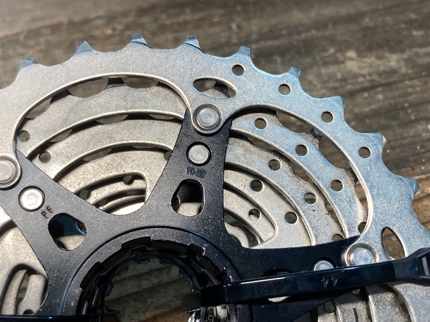 IU362 シマノ SHIMANO 105 CS-5800 スプロケット 11S 11-32T