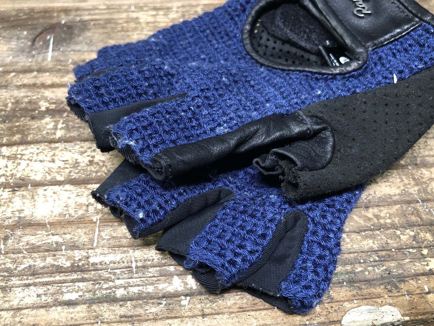 IW758 ラファ Rapha CLASSIC CROCHET MITTS 指切 グローブ 黒 濃紺 M