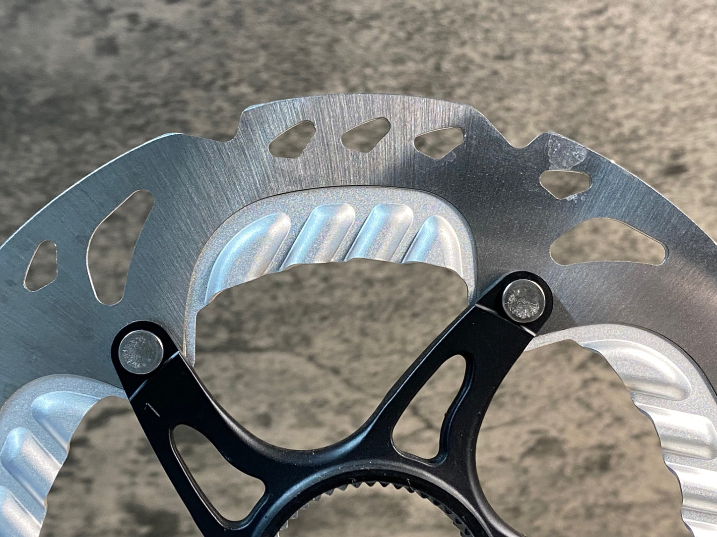 IX433 シマノ SHIMANO SM-RT99-S 160mm ディスクブレーキローター 2枚セット