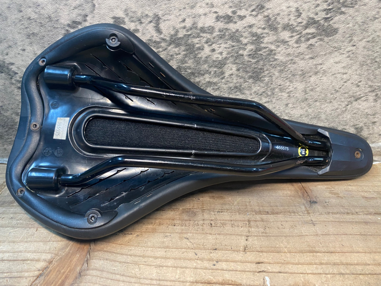 IT833 ボントレガー BONTRAGER ARVADA COMP サドル 黒 138mm クロモリレール