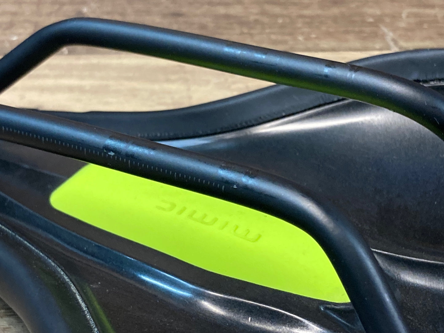 IN059 スペシャライズド SPECIALIZED パワー POWER EXPERT MIMIC サドル HollowTiレール 黒 143mm