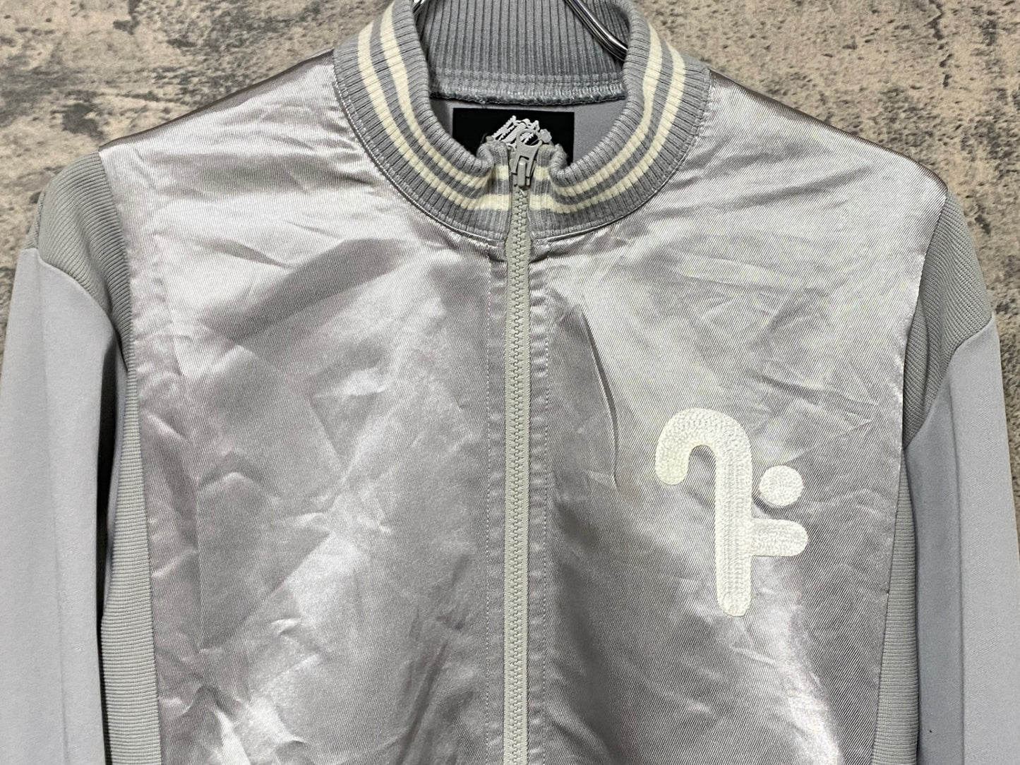 JB757 ナリフリ narifuri 長袖 ブルゾン グレー M