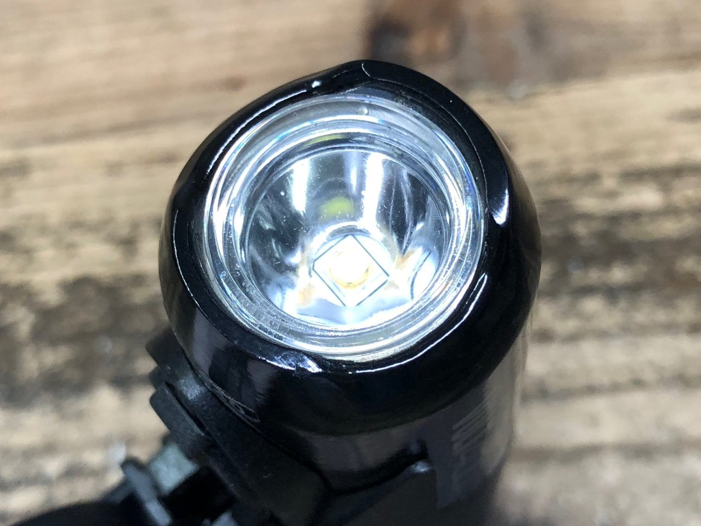 IZ289 キャットアイ CATEYE VOLT400 フロントライト 点灯確認済み