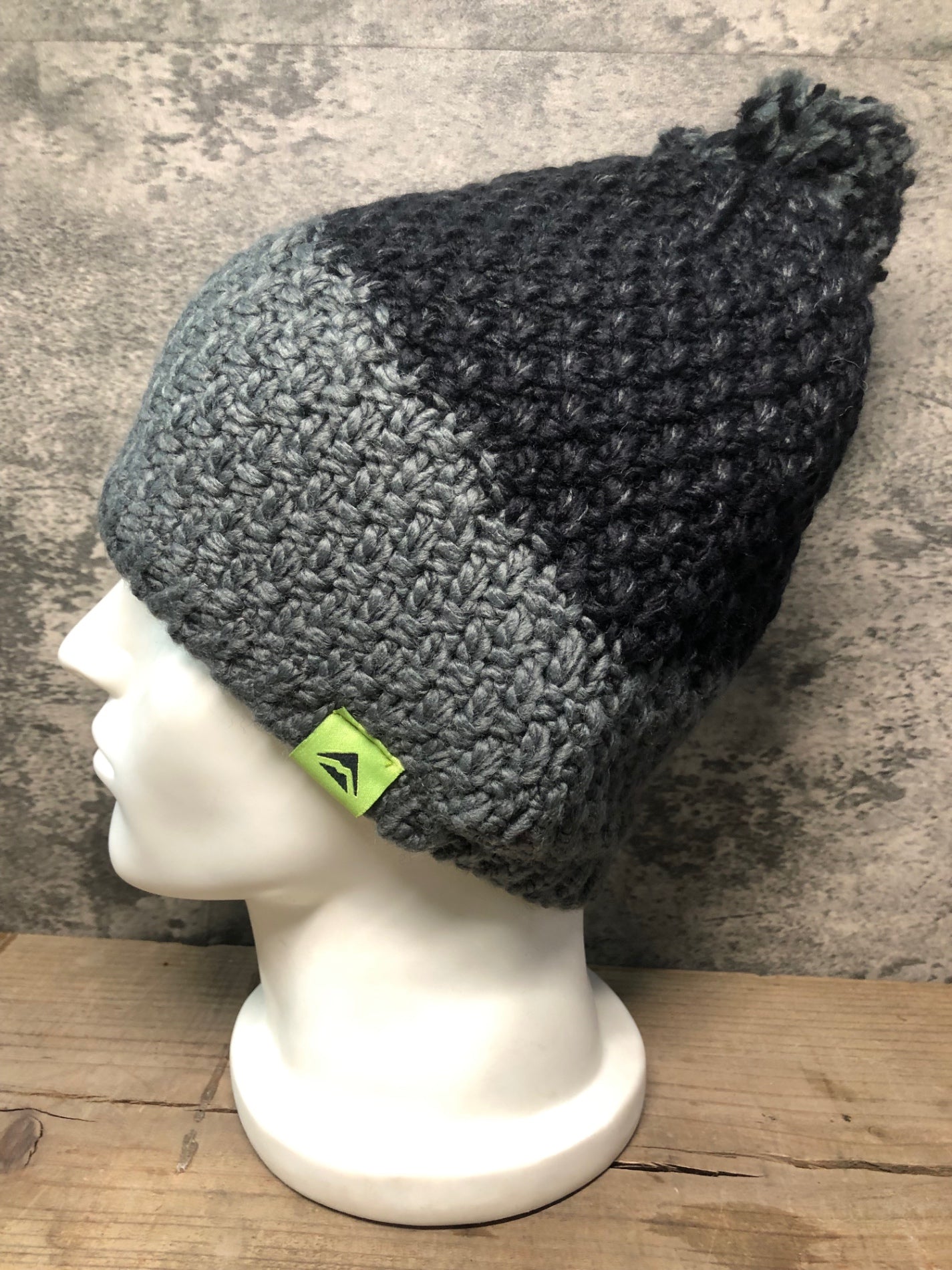 IQ168 メリダ MERIDA ニットキャップ グレー