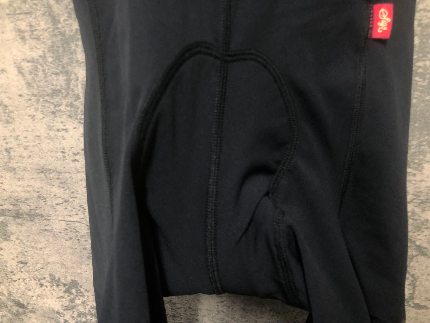 IL691 シーガー Sigr ビブショーツ S 黒