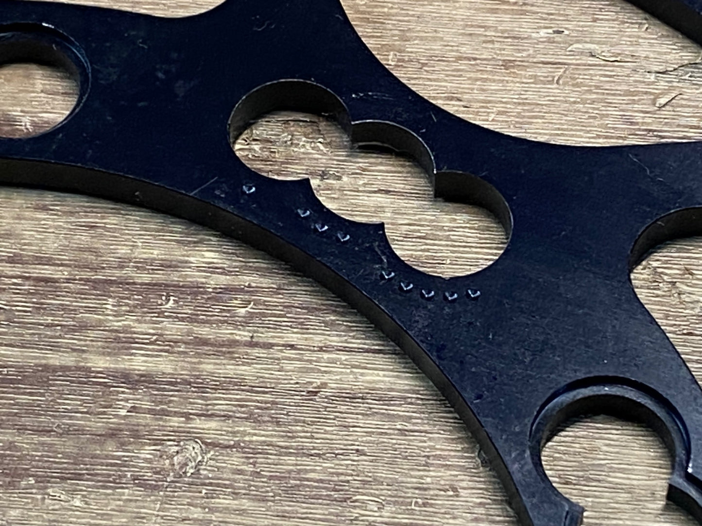 IK389 ローター ROTOR Q-RINGS チェーンリング 楕円 50T BCD113 5アーム