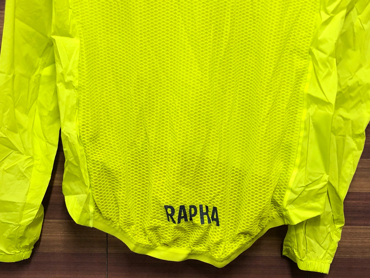 IO646 ラファ Rapha PRO TEAM LIGHTWEGHT 防風 薄手 サイクルジャケット M ネオンイエロー
