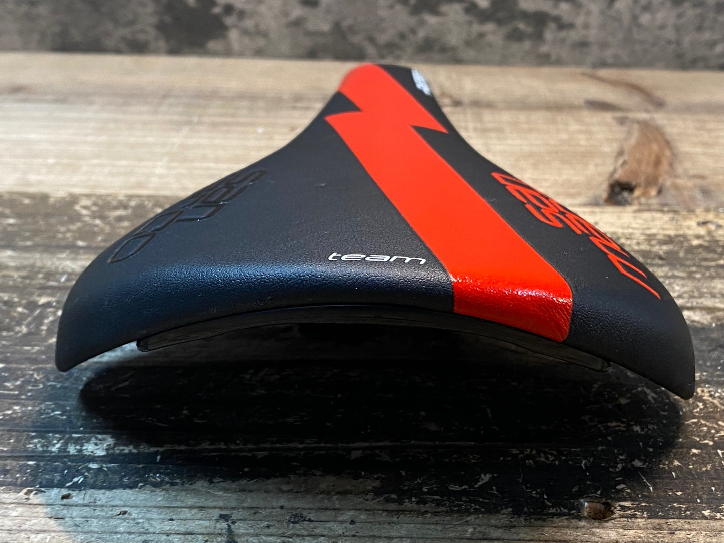 IO985 セラサンマルコ selle sanmarco リーガル REGALE TEAM サドル XSILITEレール 黒赤