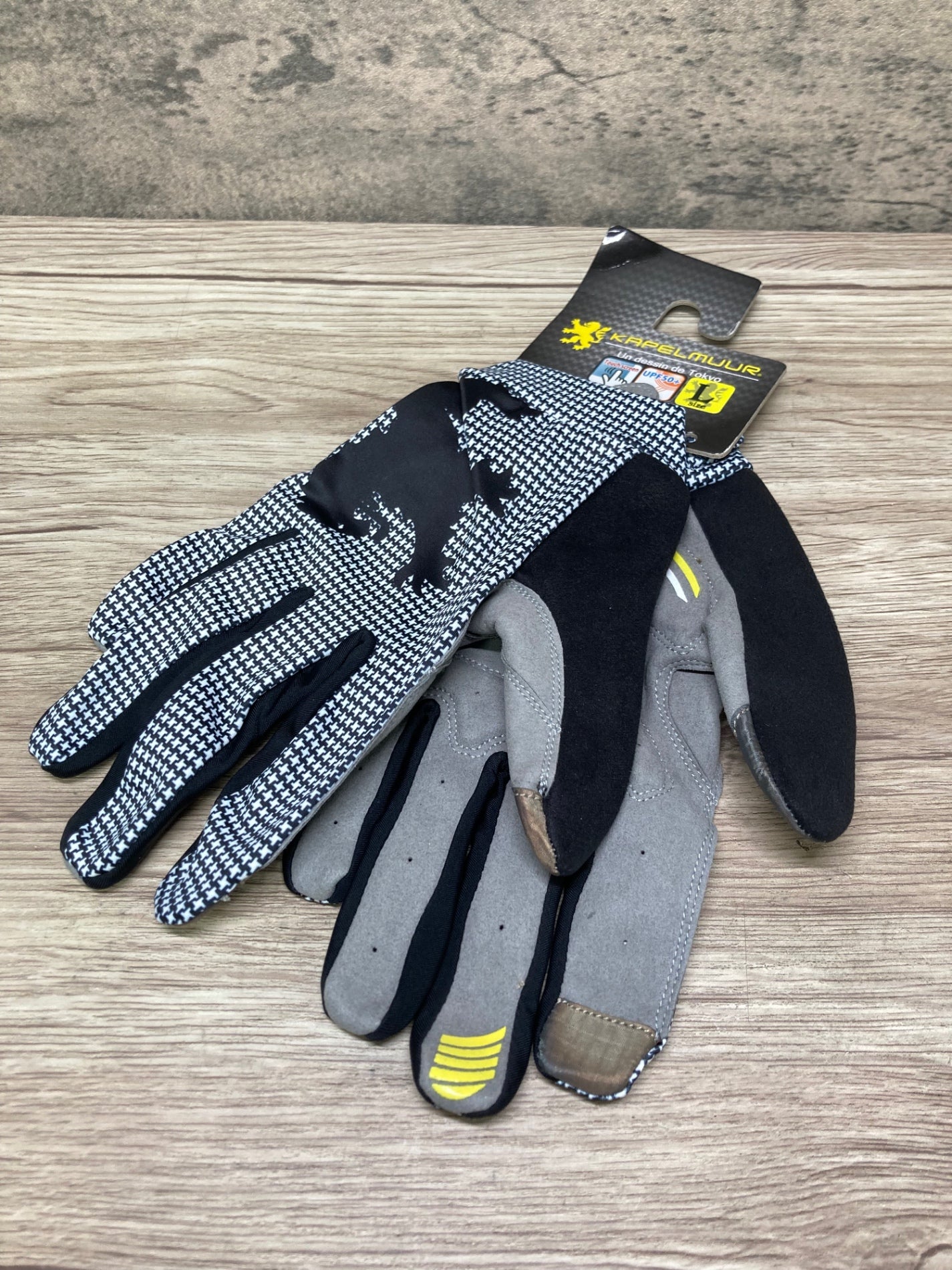 JB488 カペルミュール KAPELMUUR 長指 グローブ 白黒 千鳥柄 L 未使用