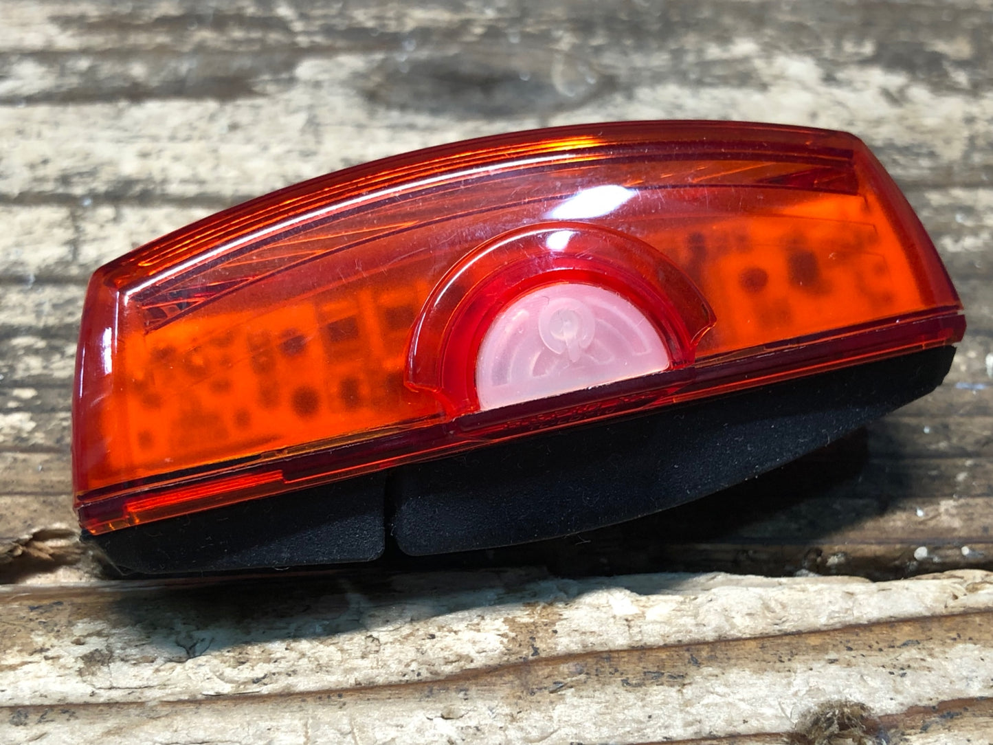 IY599 キャットアイ CATEYE RAPID X2 KINETIC リアライト ※点灯確認済み