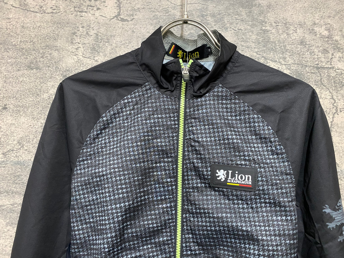 JB063 リオンドカペルミュール Lion de KAPELMUUR 長袖 ウィンドブレーカー 黒 S 千鳥格子