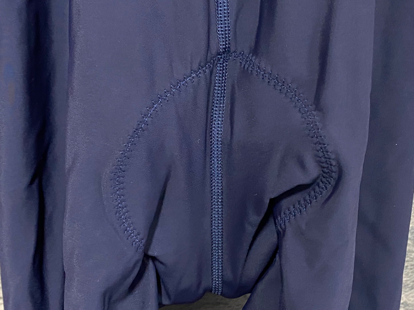 IZ065 リオンドカペルミュール Lion de KAPELMUUR ビブショーツ 濃紺 L