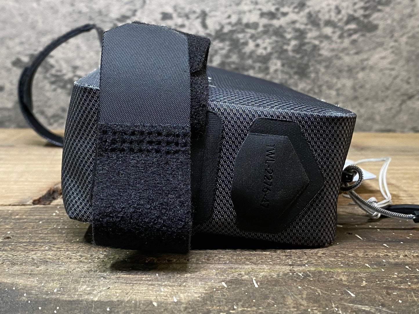 IM696 アピデュラ APIDURA エクスぺディション トップチューブバッグ 1L