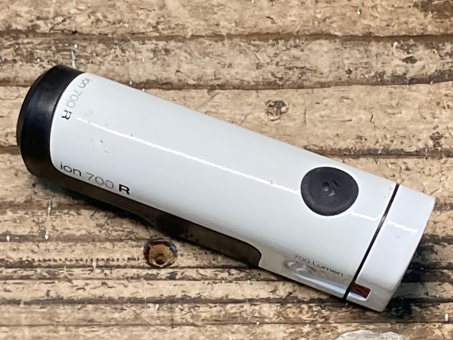 JD848 ボントレガー BONTRAGER ion 700 R フロントライト 点灯確認済み