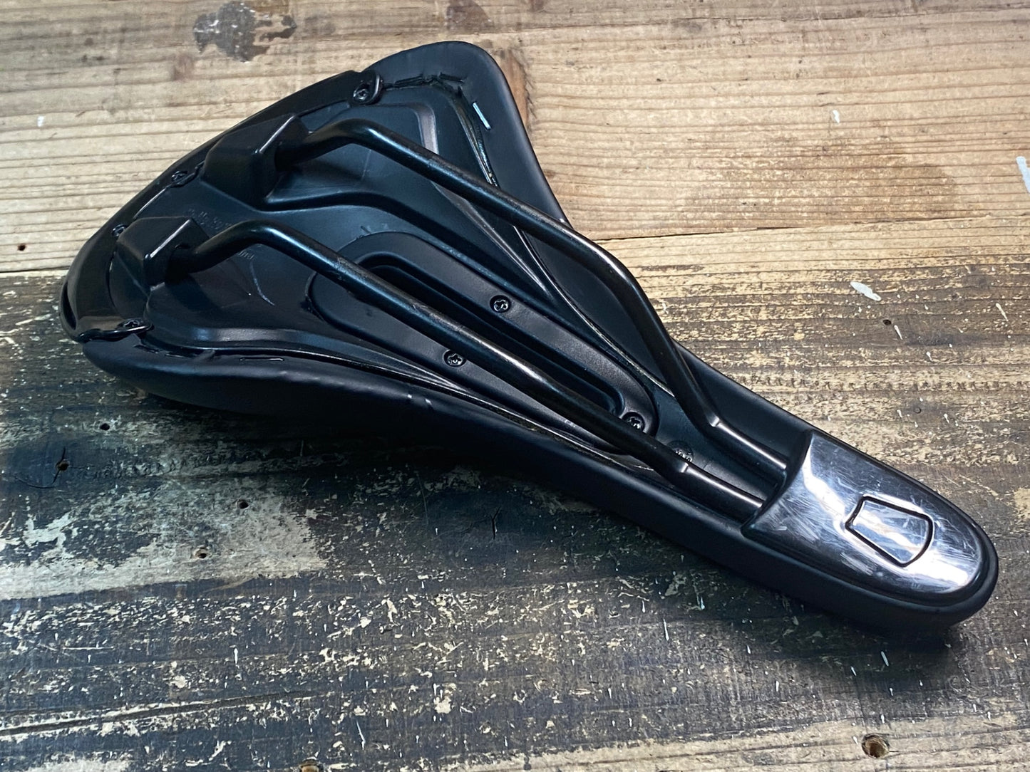 IO030 セラロイヤル selle royal r.e.med サドル クロモリレール 143mm