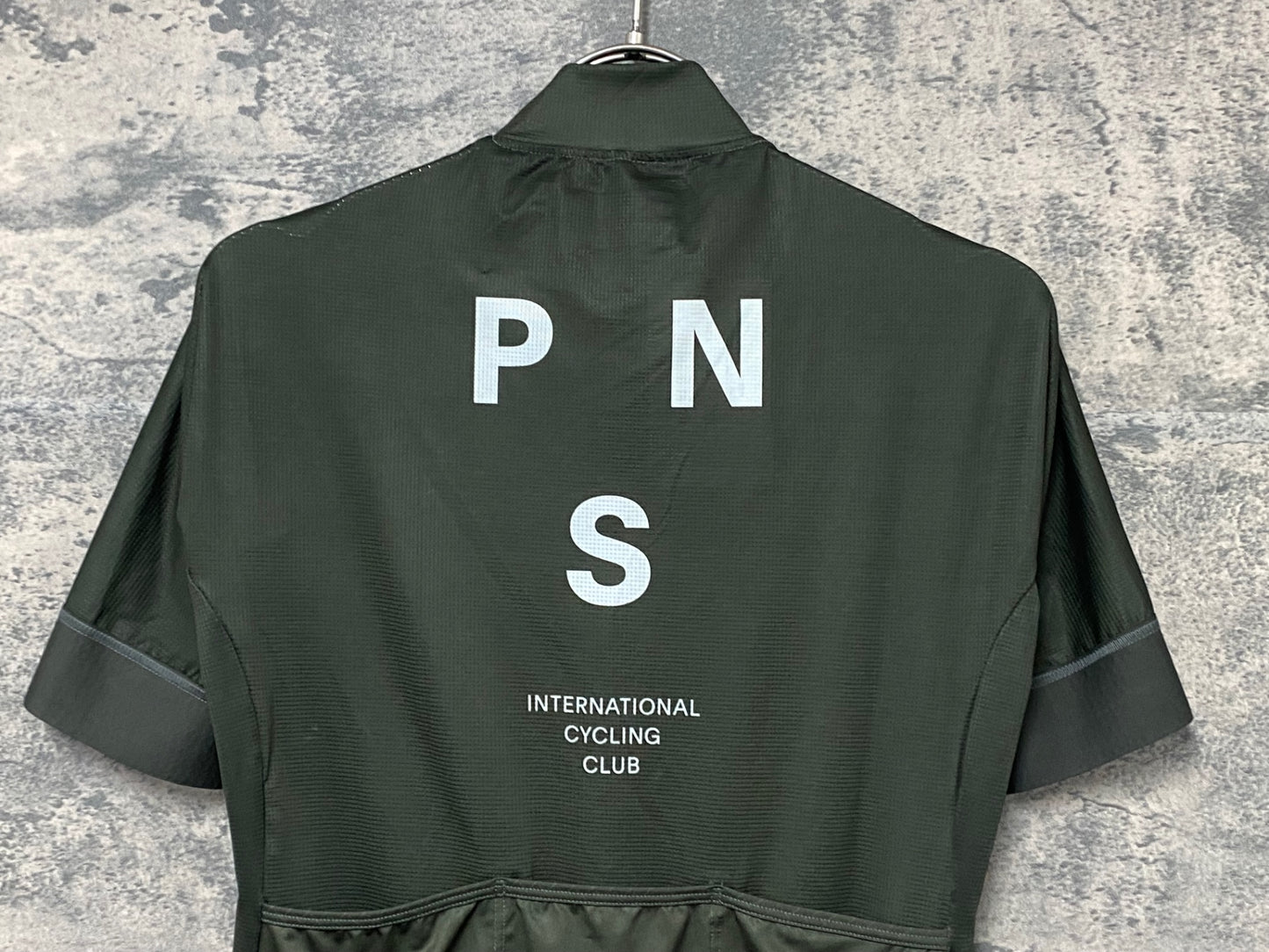 JC405 パスノーマルスタジオ Pas Normal Studios | Men's Mechanism Jersey 半袖 サイクルジャージ ダークオリーブ S