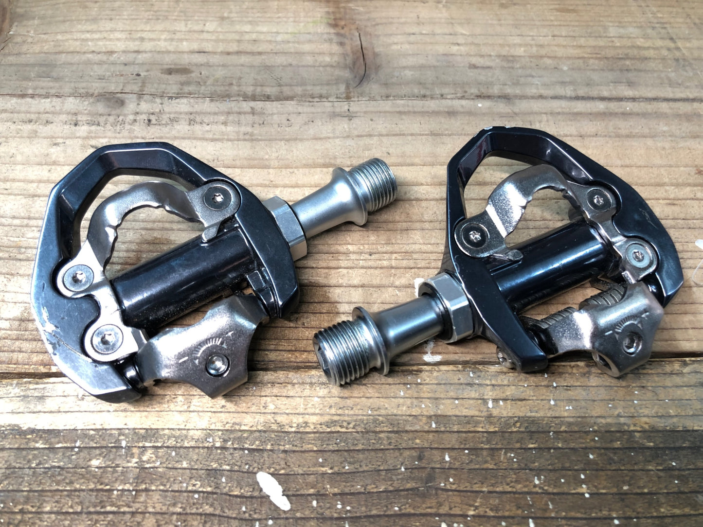 IS102 シマノ SHIMANO PD-ES600 ビンディングペダル SPD