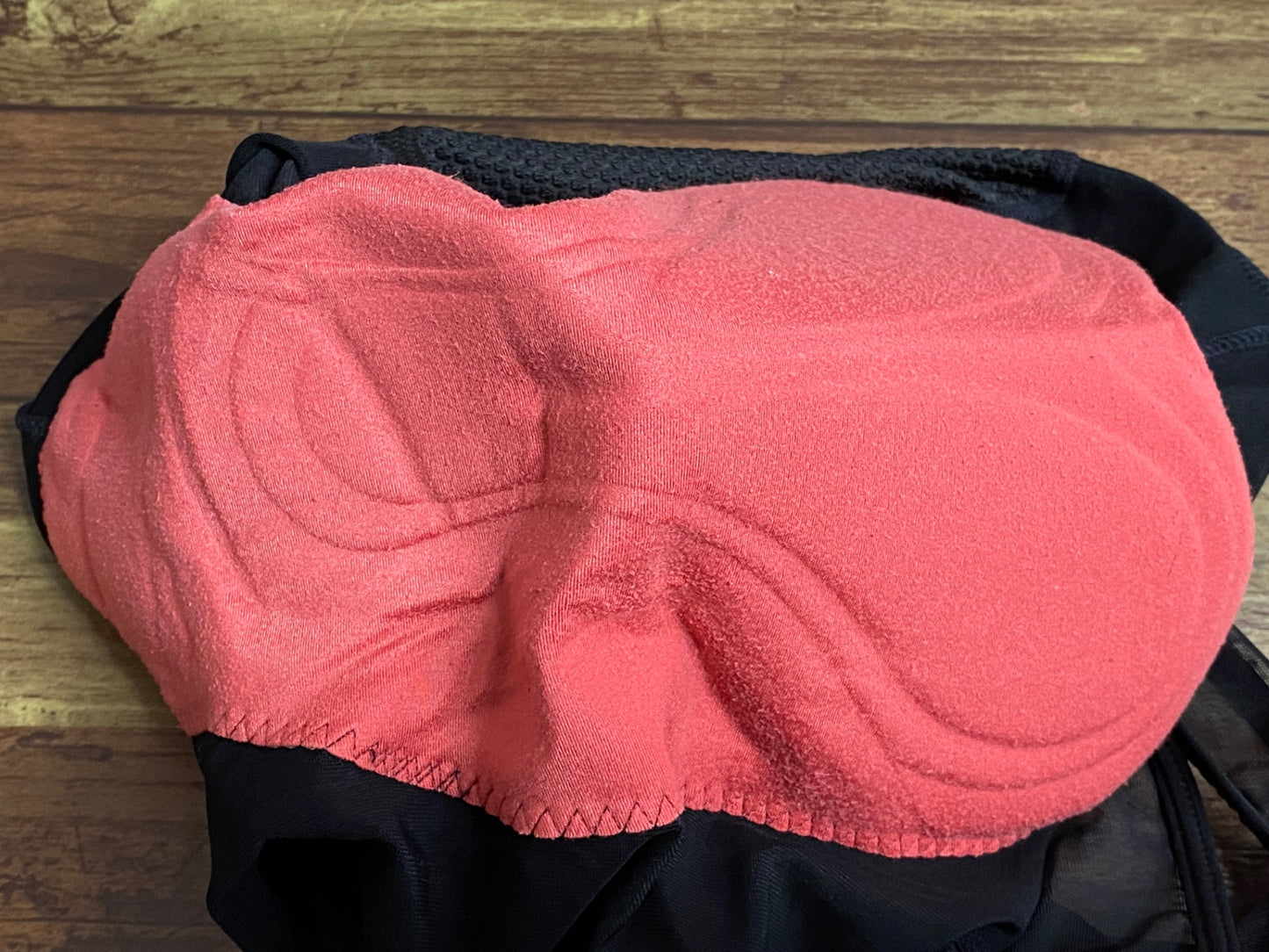 IY680 パールイズミ PEARL iZUMi ビブショーツ M 3DR 黒