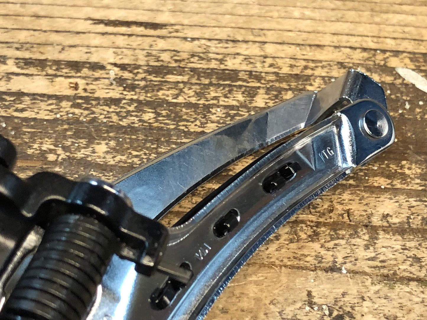 JA578 シマノ SHIMANO ティアグラ Tiagra FD-4700 フロントディレイラー 直付