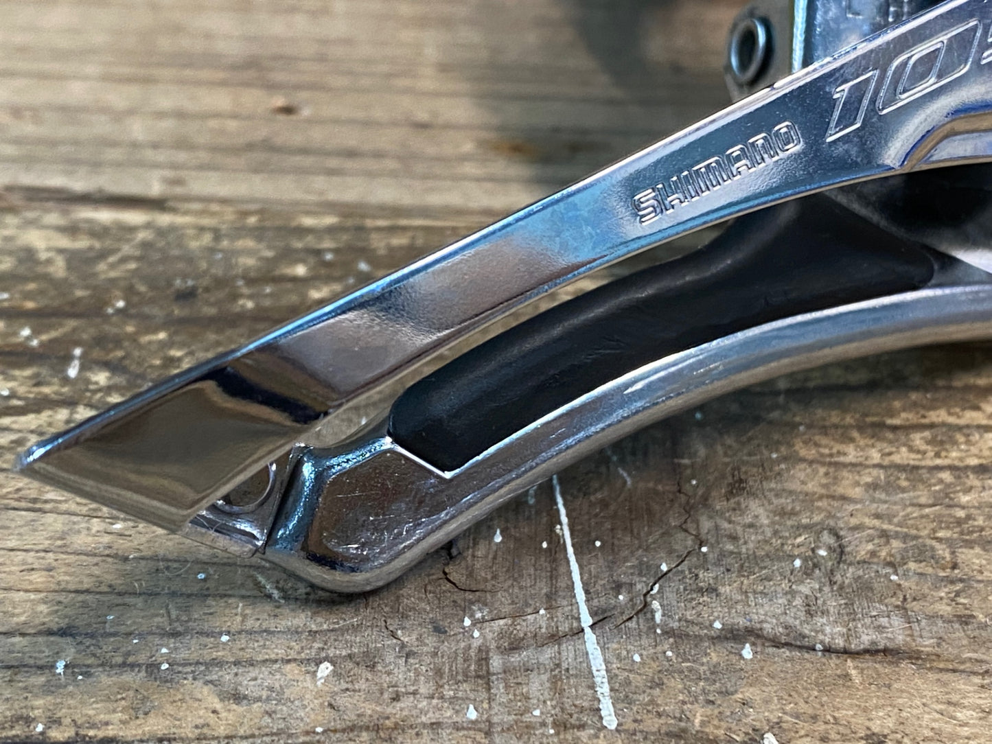 IX765 シマノ SHIMANO 105 FD-R7000 フロントディレイラー 2S バンド式 Φ34.9